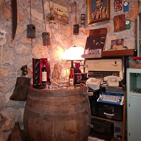 Komani Hideout